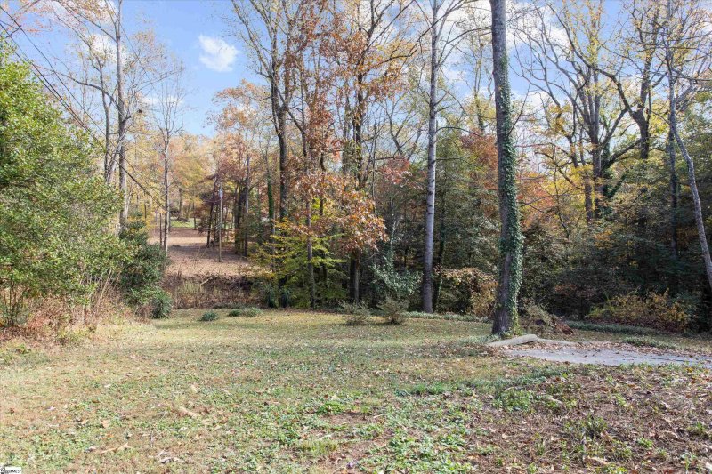 Property image 5 at 12 Burlwood Court, Taylors, SC 29687