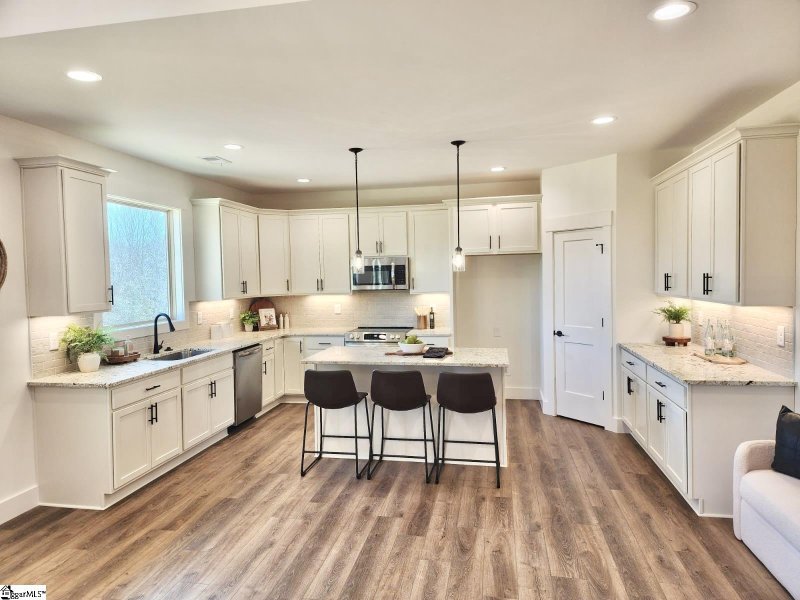 Property image 2 at 395 Terra Plains Drive, Greer, SC 29651