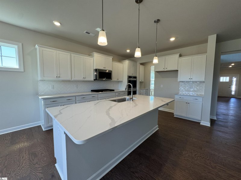 Property image 4 at 106 Leaning Oaks Lane, Greer, SC 29651