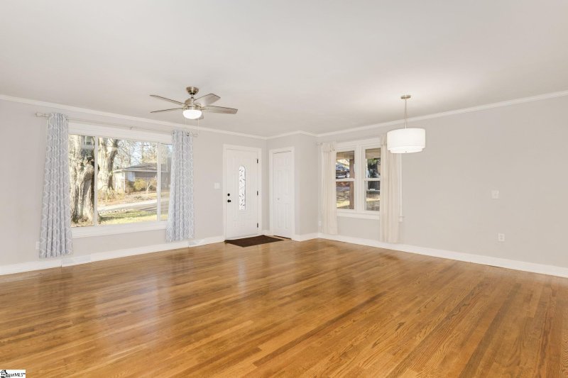 Property image 3 at 204 Whitten Street, Easley, SC 29640