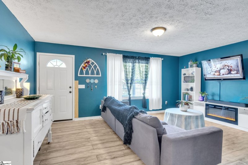 Property image 3 at 210 Old Timber Road, Woodruff, SC 29388