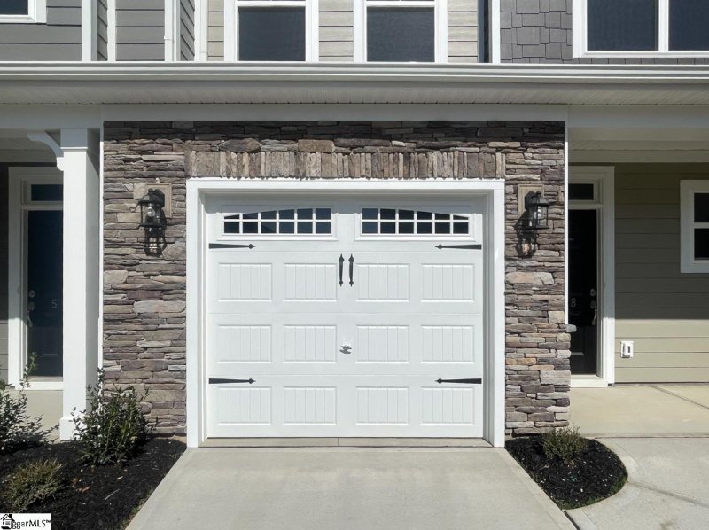 Property image 2 of 508 Pennystone Lane in Riverbrooke, Simpsonville, SC 29681