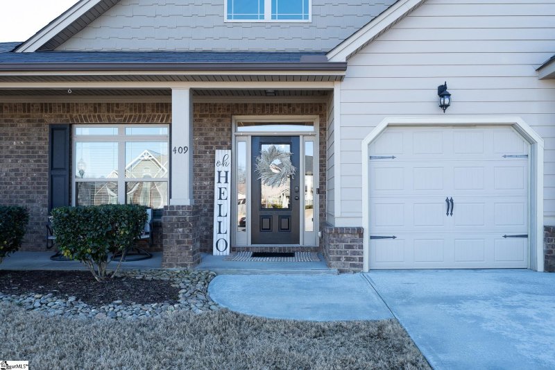 Property image 3 at 409 Aschoff Court, Simpsonville, SC 29680