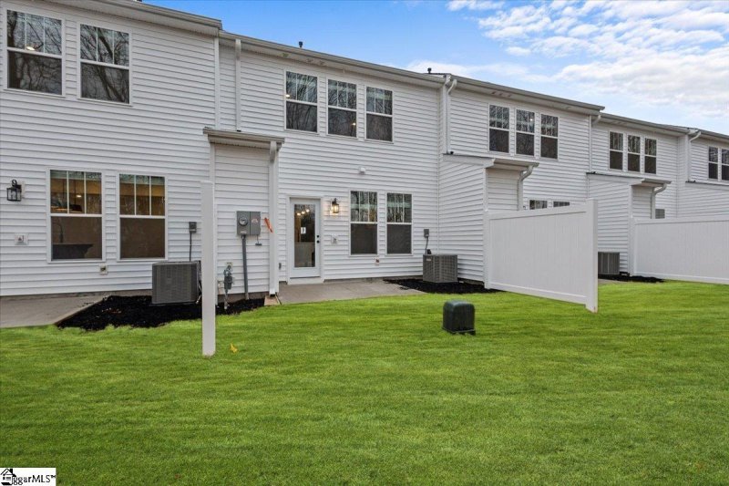 Property image 3 at 544 Harebell Way, Greenville, SC 29617