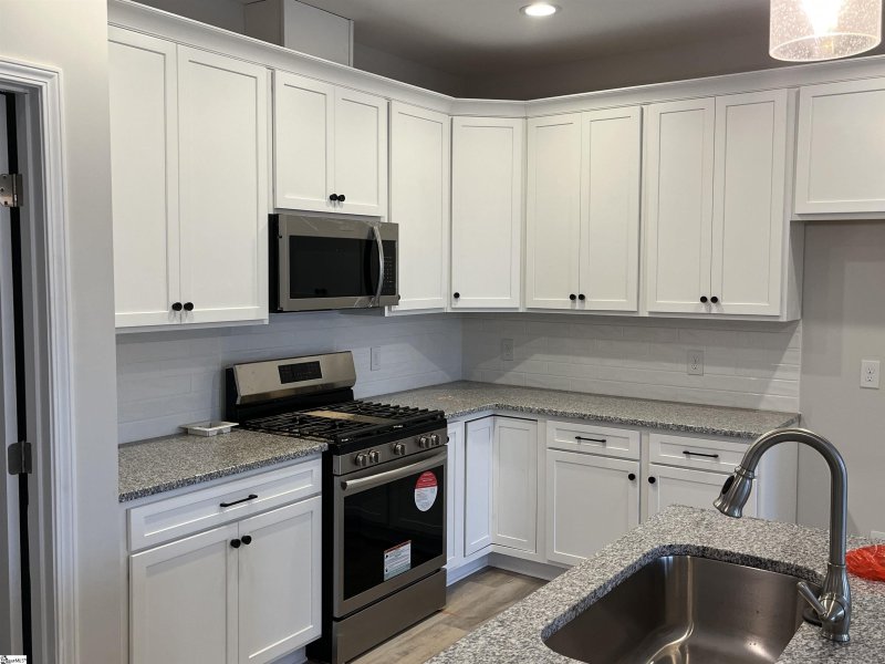 Property image 4 at 708 Ivey Jane Lane, Greer, SC 29651