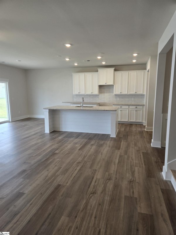 Property image 3 of 335 Alyssa Landing Drive in Southgrove, Fountain Inn, SC 29644