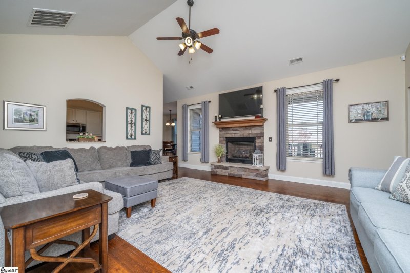 Property image 5 at 23 Meadowgold Lane, Greer, SC 29651