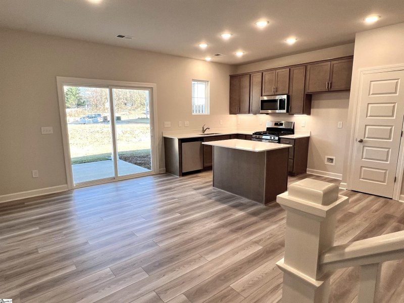 Property image 5 at 128 Callen Drive, Greenville, SC 29607