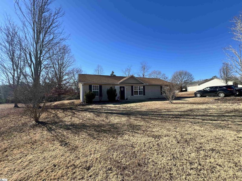 Property image 3 at 15 Anchor Road, Greenville, SC 29617