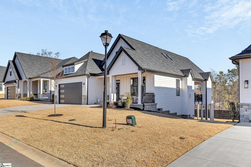 Property image 2 at 124 Winding Rock Road, Simpsonville, SC 29680-2486