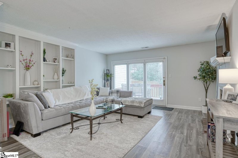 Property image 5 at 35 Somersett Drive, Spartanburg, SC 29301