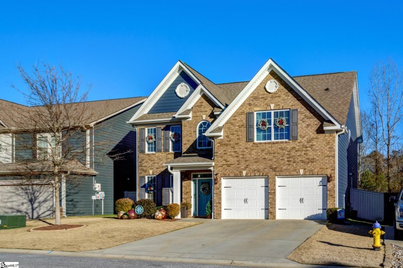 Property image 3 at 216 Raleighwood Lane, Simpsonville, SC 29681