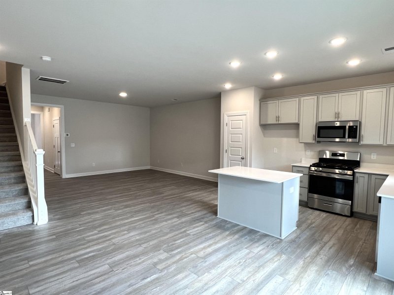 Property image 5 at 233 Taylor Woods Court, Greenville, SC 29607