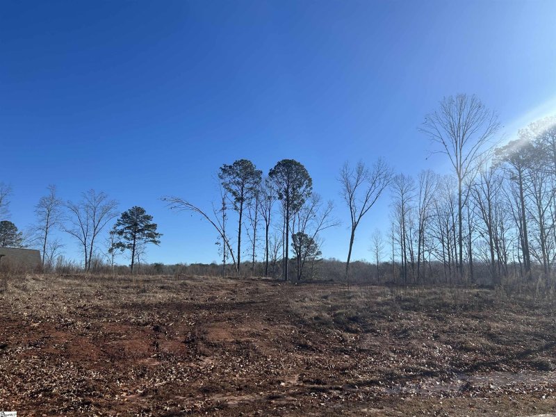 Property image 3 at 3 Lakewind Court, Iva, SC 29655