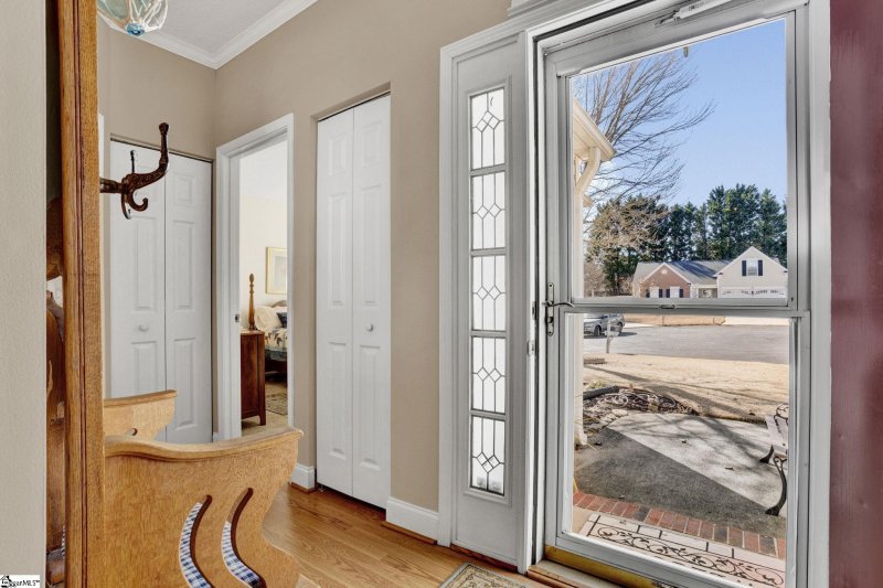 Property image 3 at 7 Saucer Court, Greer, SC 29650-2595