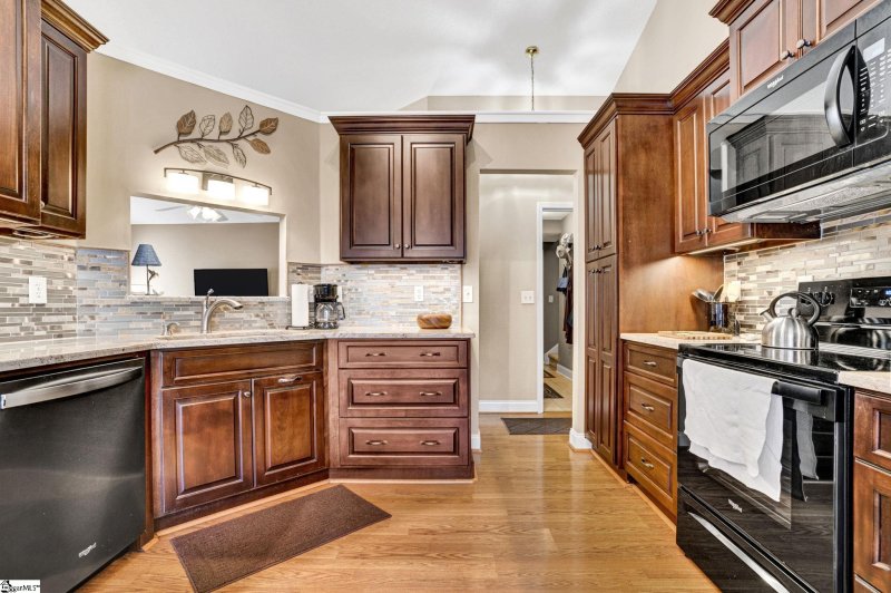 Property image 5 at 7 Saucer Court, Greer, SC 29650-2595