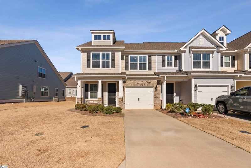 Property image 2 at 46 Red Horse Way, Greer, SC 29651