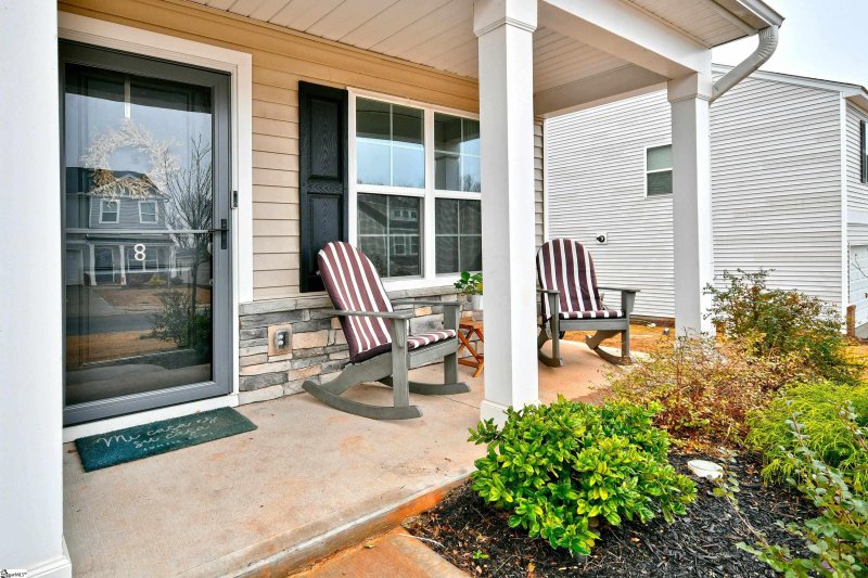 Property image 4 at 8 Pendergast Road, Greenville, SC 29605