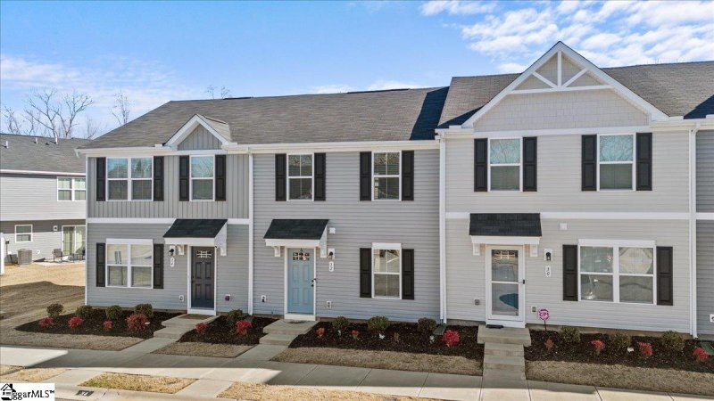 Property image 3 at 32 Tidworth Drive, Greer, SC 29651