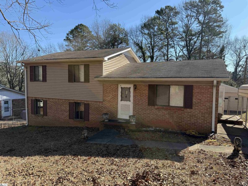 Property image 3 at 12 Milford Lane, Greenville, SC 29605