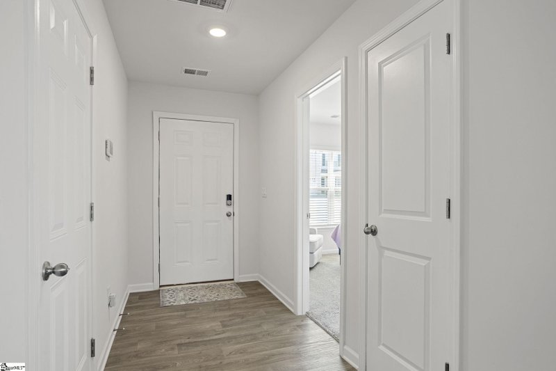 Property image 4 at 111 Poplarville Drive, Piedmont, SC 29673-9845