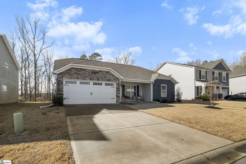 Property image 3 at 228 Icebow Road, Fountain Inn, SC 29644
