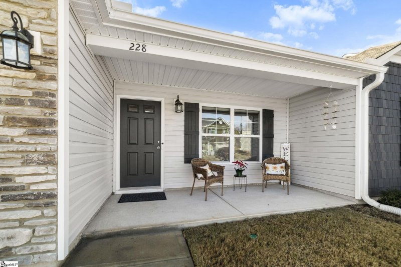 Property image 4 at 228 Icebow Road, Fountain Inn, SC 29644