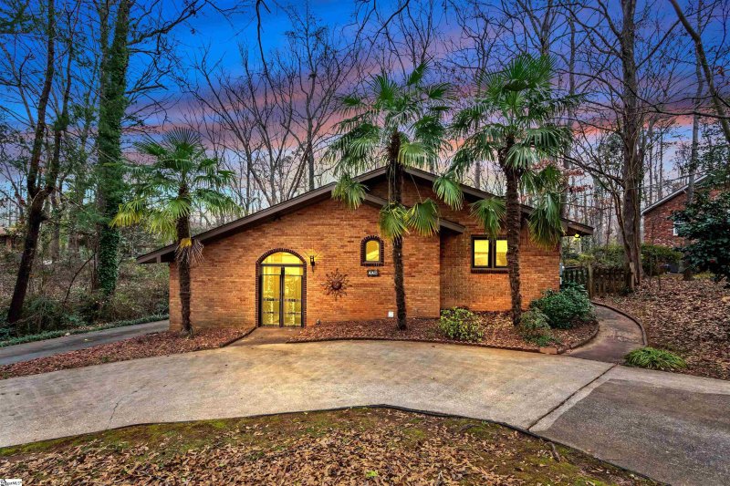 Property image 2 at 228 Holly Drive, Spartanburg, SC 29301