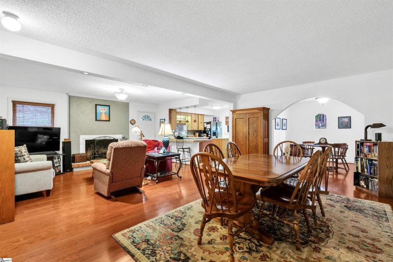 Property image 5 at 228 Holly Drive, Spartanburg, SC 29301