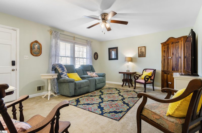 Property image 4 at 1099 Maryland Avenue, Spartanburg, SC 29307