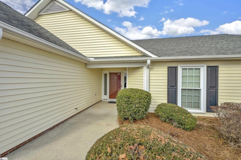 Property image 2 at 8 Stone Meadow Road, Greenville, SC 29615