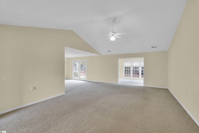 Property image 4 at 8 Stone Meadow Road, Greenville, SC 29615