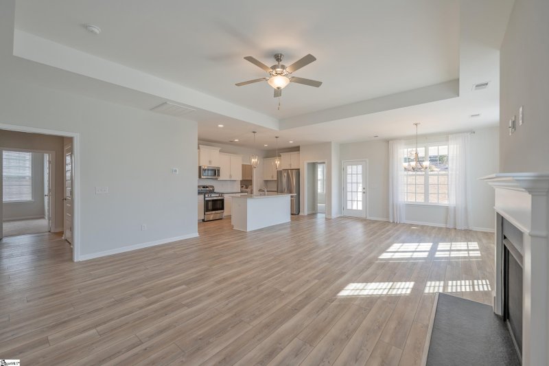 Property image 4 at 170 Crisp Cameo Court, Greer, SC 29651