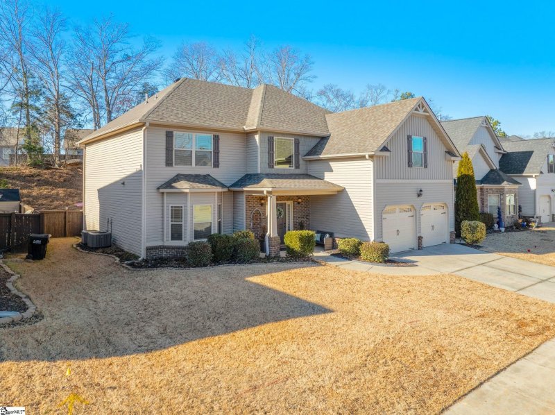 Property image 2 at 249 Oak Branch Drive, Simpsonville, SC 29681