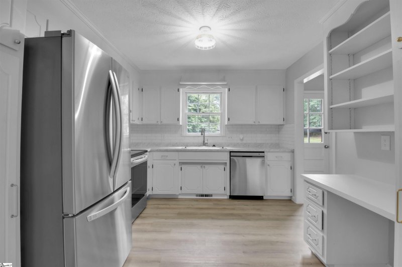 Property image 4 at 134 Carolina Way, Fountain Inn, SC 29644-8309