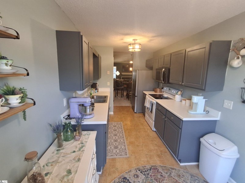 Property image 3 at 22 Bailess Court, Greer, SC 29650