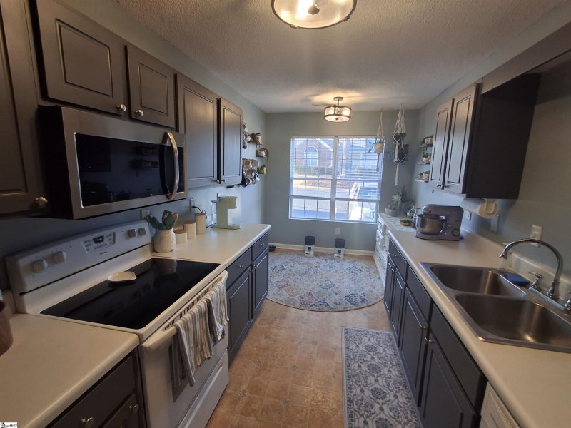 Property image 4 at 22 Bailess Court, Greer, SC 29650