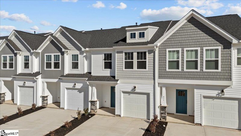 Property image 2 at 449 Hazelcote Road, Greenville, SC 29617