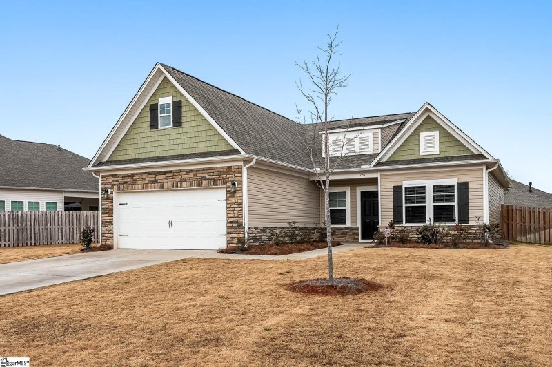 Property image 2 at 220 Tralee Drive, Pendleton, SC 29670