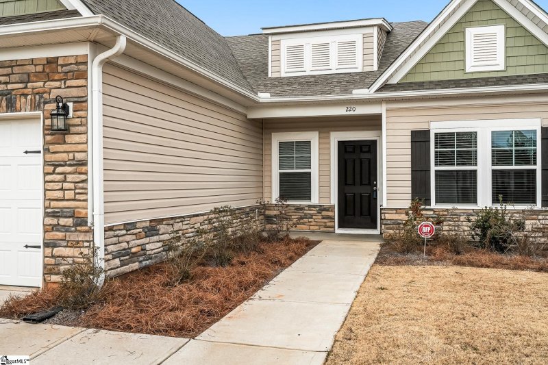 Property image 3 at 220 Tralee Drive, Pendleton, SC 29670