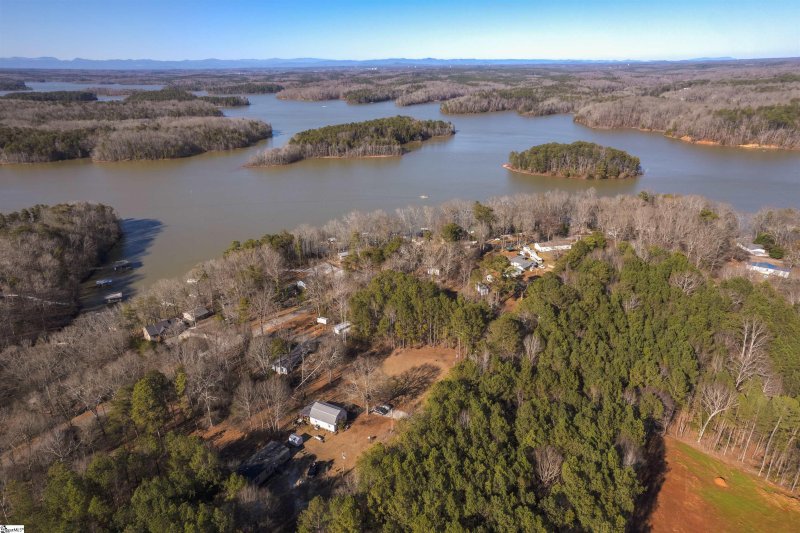 Property image 4 at 155 Sky Lane, Townville, SC 29689