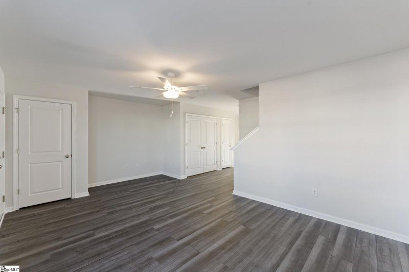 Property image 3 at 674 Blossom Run, Spartanburg, SC 29307