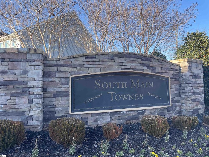 Property image 2 at 309 Hunt Glenn Court, Greer, SC 29650