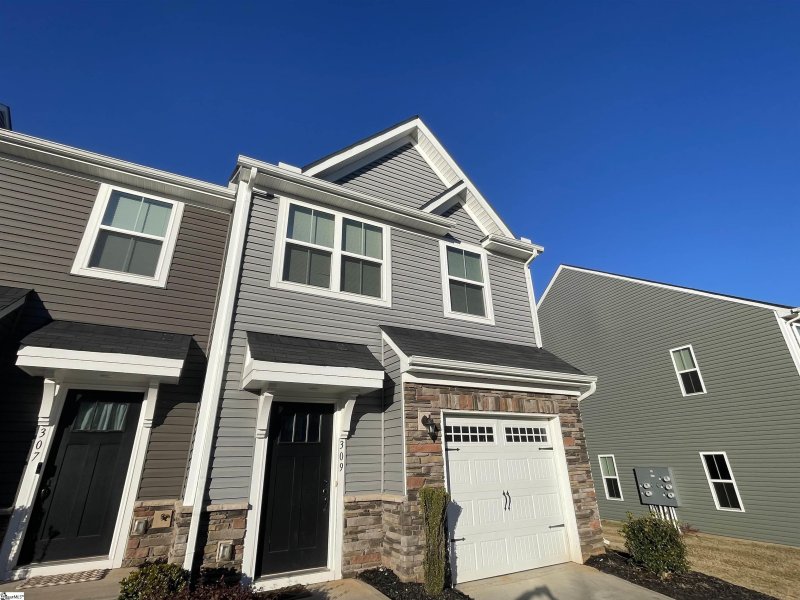 Property image 3 at 309 Hunt Glenn Court, Greer, SC 29650