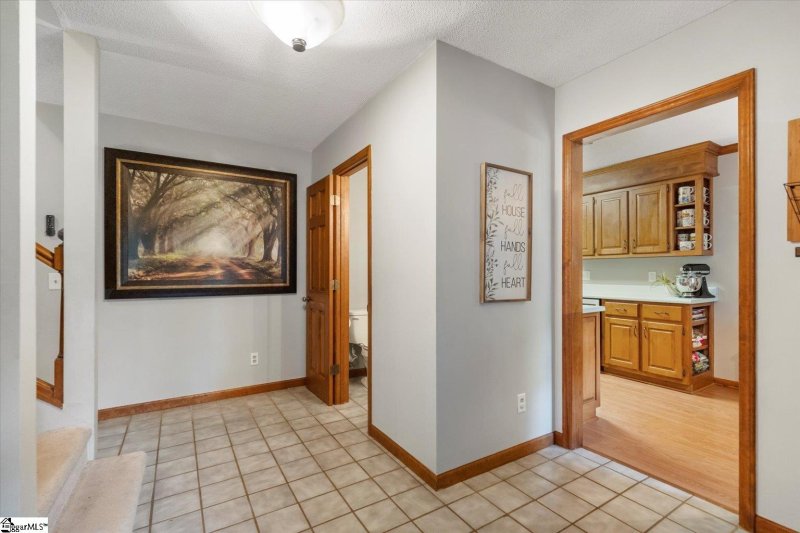 Property image 5 at 200 Bendingwood Circle, Taylors, SC 29687