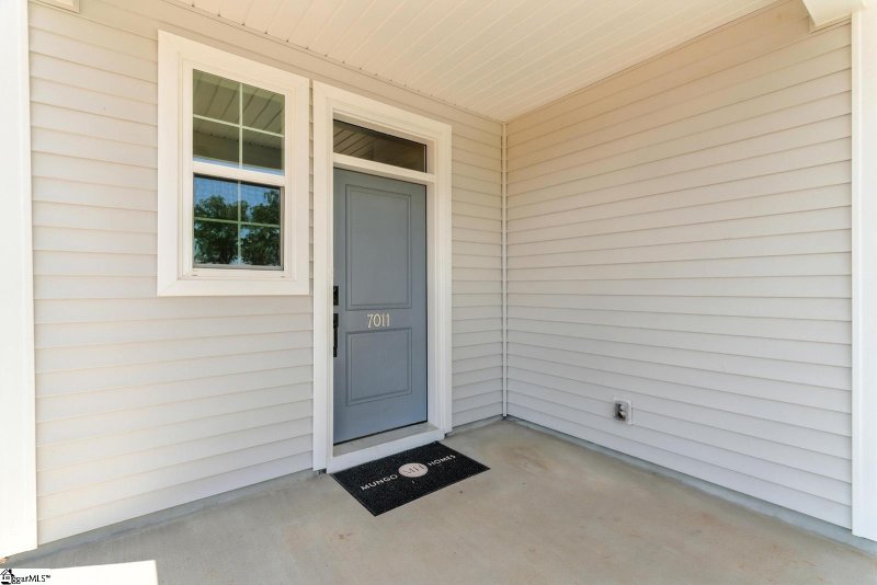 Property image 3 of 7011 New Horizons Lane in Landmark Commons, Boiling Springs, SC 29316