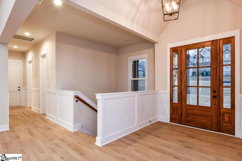 Property image 2 at 5 Woodland Hills Lane, Fountain Inn, SC 29644