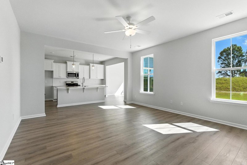 Property image 4 of 7026 New Horizons Lane in Landmark Commons, Boiling Springs, SC 29316