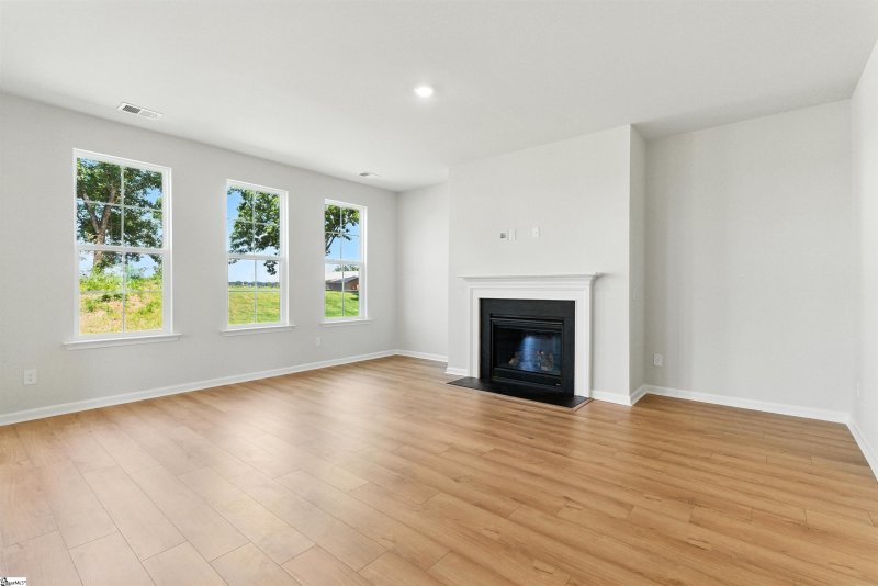 Property image 5 of 7014 New Horizons Lane in Landmark Commons, Boiling Springs, SC 29316