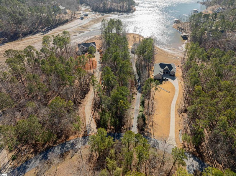 Property image 3 at 76 E Commodore Drive, Cross Hill, SC 29332